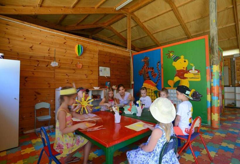 Hotel Nozha Beach Resort & Spa