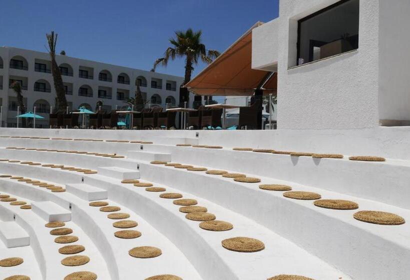 Hotel Nozha Beach Resort & Spa