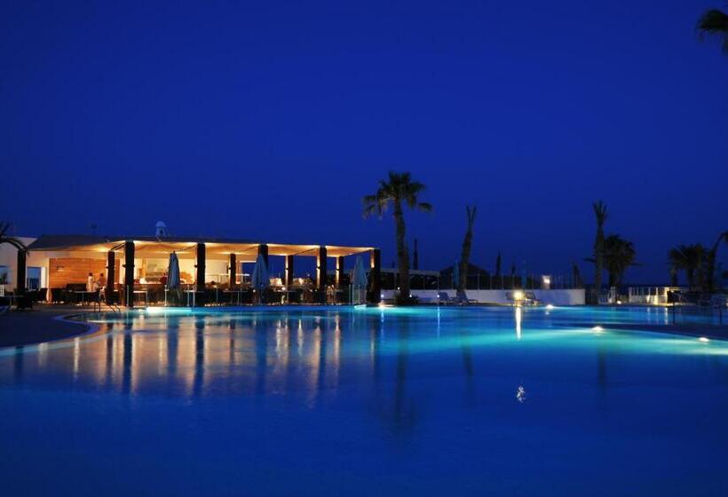 Hotel Nozha Beach Resort & Spa