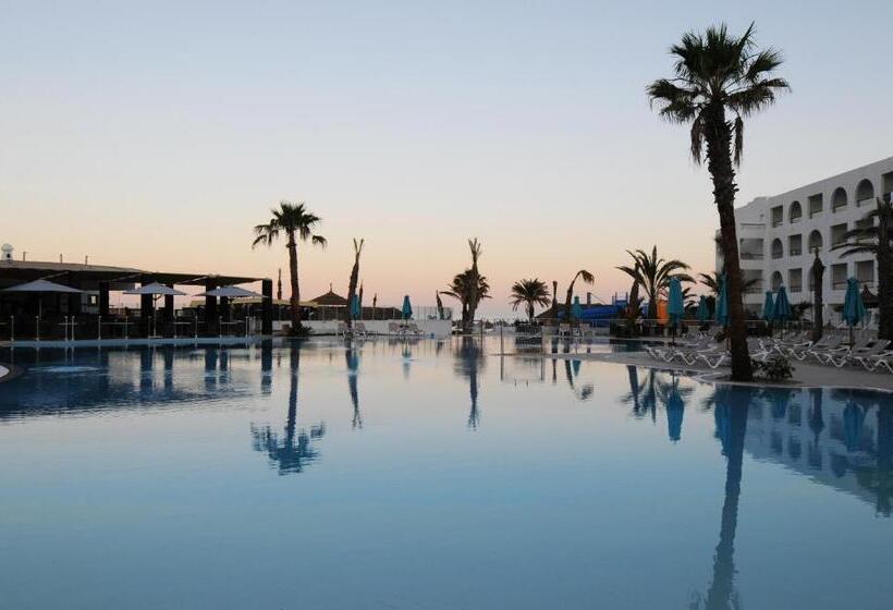 Hotel Nozha Beach Resort & Spa