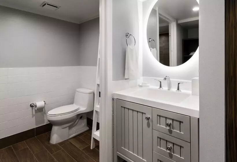 Banana Bay Resort & Marina