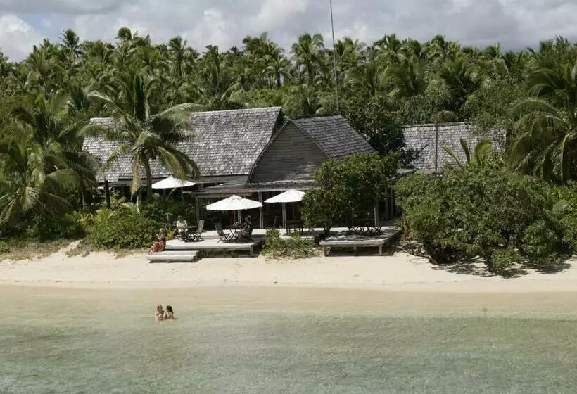 Fafa Island Resort