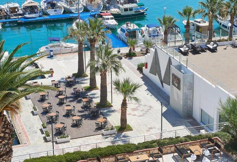 Altin Yunus Hotel & Spa çeşme