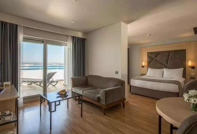 Altin Yunus Hotel & Spa çeşme