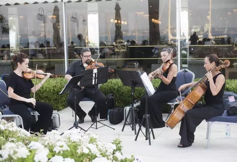 Altin Yunus Hotel & Spa çeşme