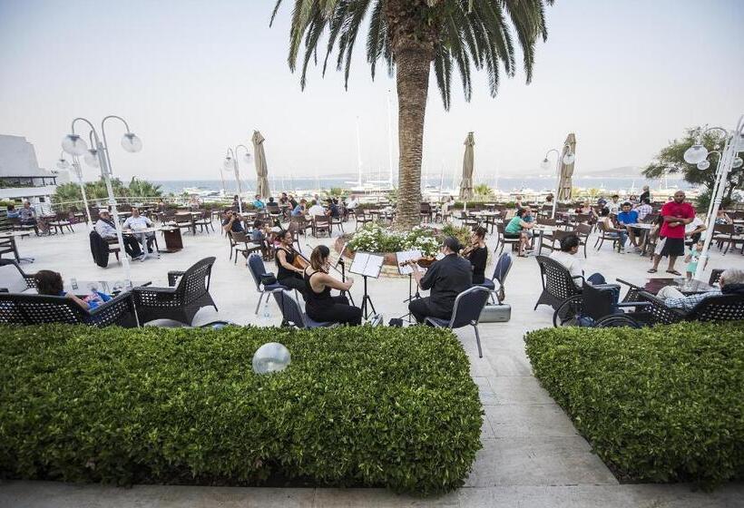 Altin Yunus Hotel & Spa çeşme