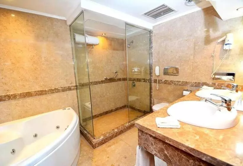 هتل Aracan Eatabe Luxor