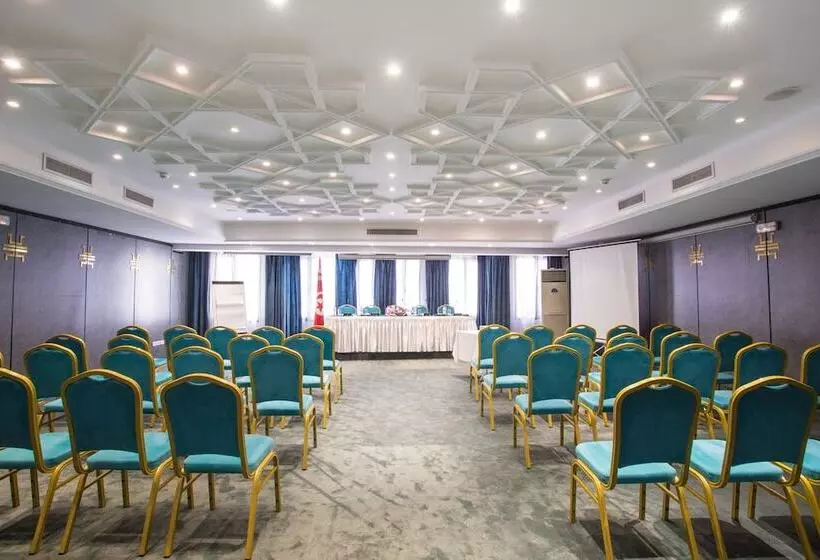 هتل Belvedere Fourati