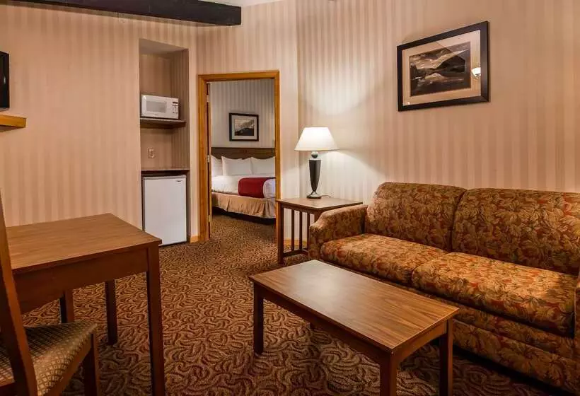 فندق Best Western Adirondack Inn