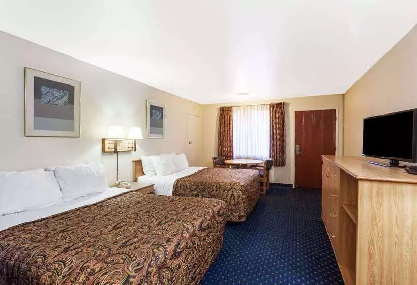 ホテル Days Inn By Wyndham Anaheim West