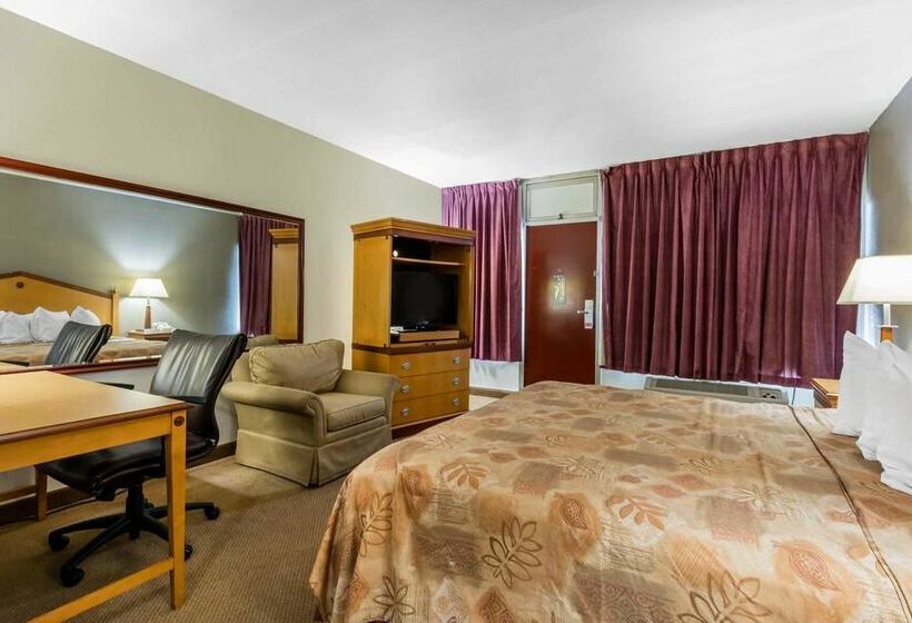 בית מלון כפרי Econo Lodge Inn and Suites Hot Springs