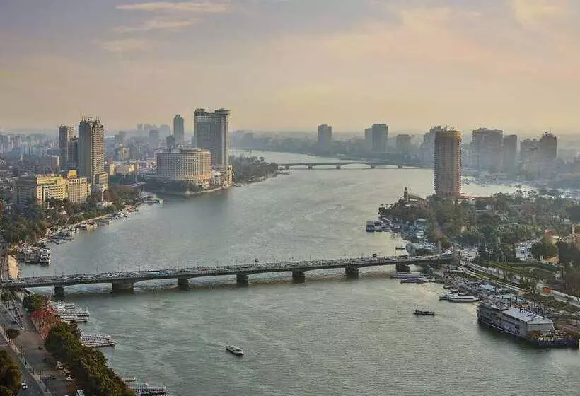 هتل Hilton Cairo Zamalek Residences