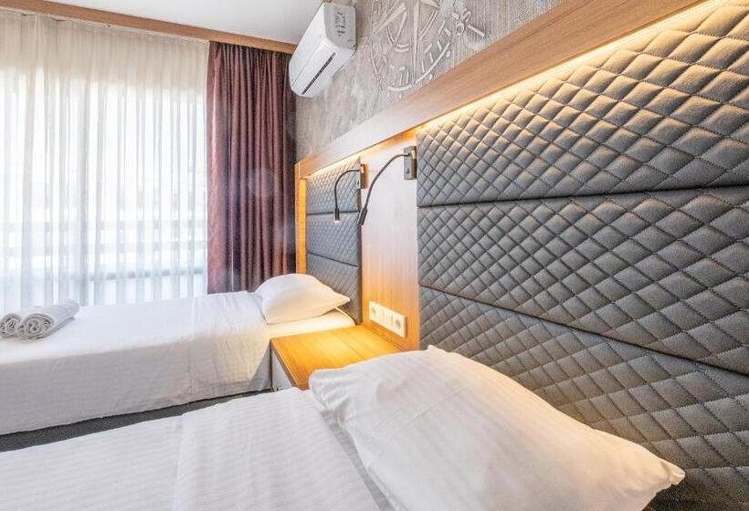 فندق Sunday Beach