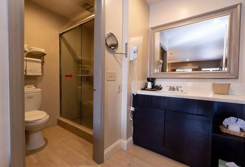 فندق على الطريق Super 8 By Wyndham Anaheim/disneyland Drive