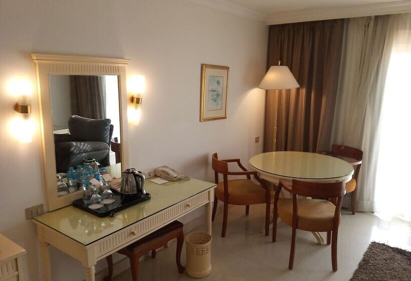 استراحتگاه Cairo Pyramids