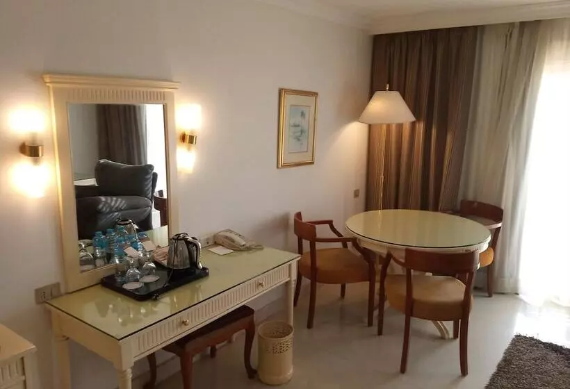 استراحتگاه Cairo Pyramids