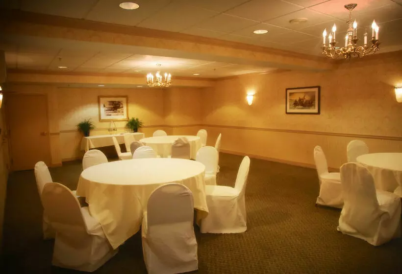 The Abraham Lincoln A Wyndham Hotel