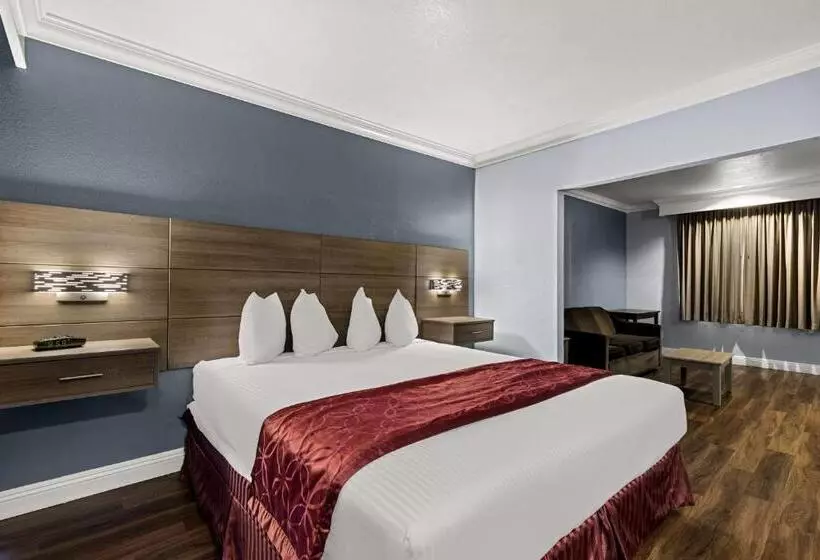 Best Western Moreno Hotel & Suites