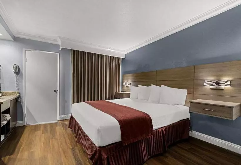 Best Western Moreno Hotel & Suites