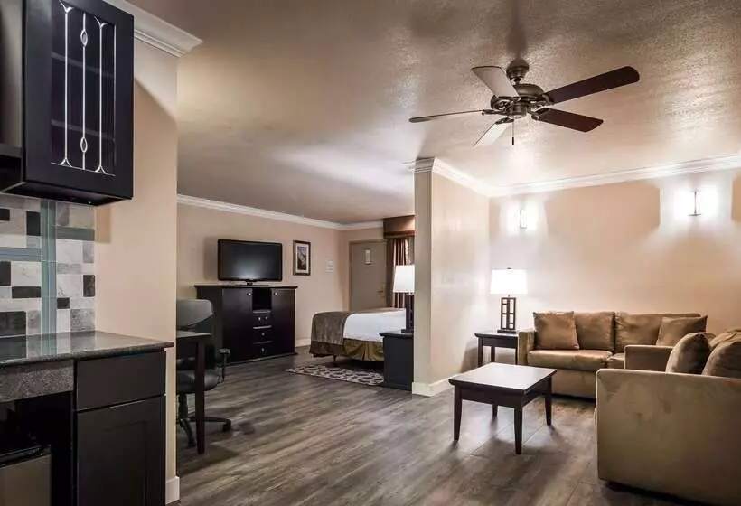 ホテル Best Western Bishop Lodge