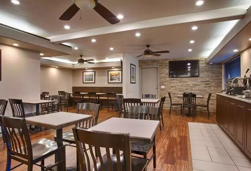 ホテル Best Western Bishop Lodge