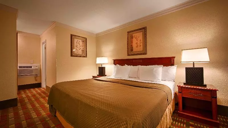 ホテル Best Western Garden Villa Inn