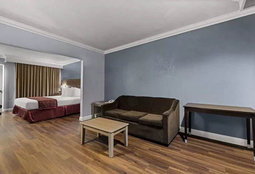 Best Western Moreno Hotel & Suites