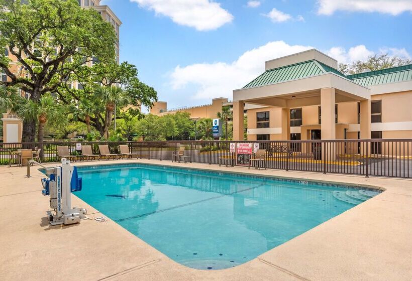 فندق Best Western Oak Manor