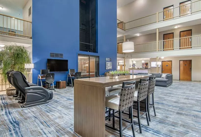 Отель Best Western On The River