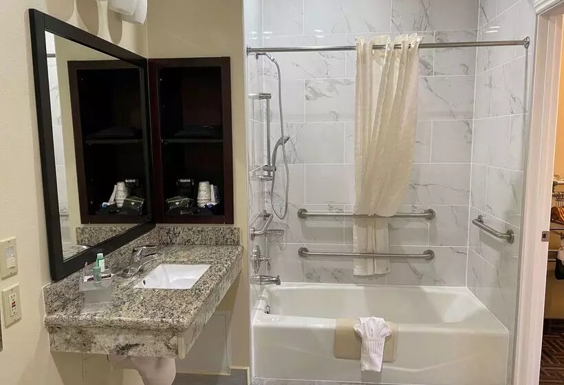 בית מלון כפרי Best Western Pasadena Inn