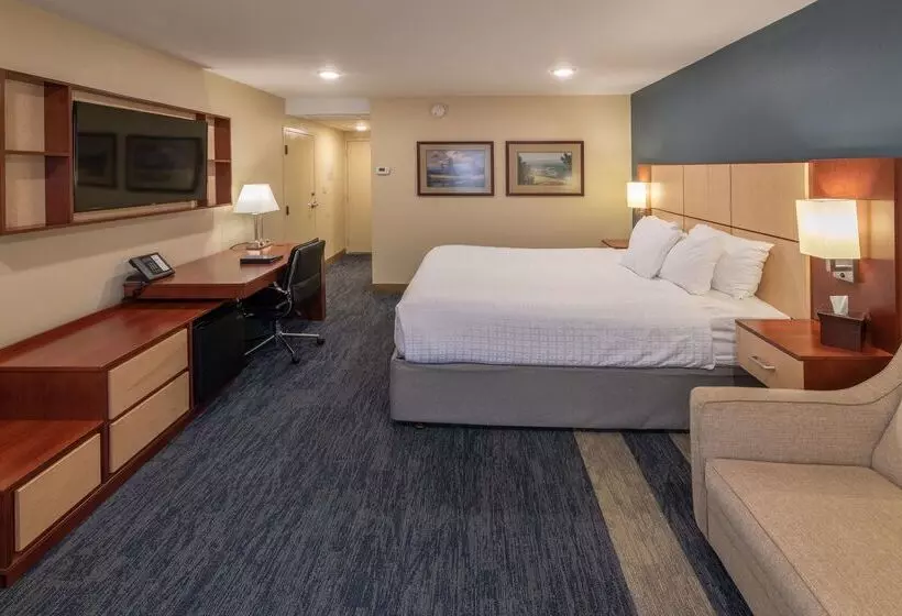 هتل Best Western Plus Clocktower Inn