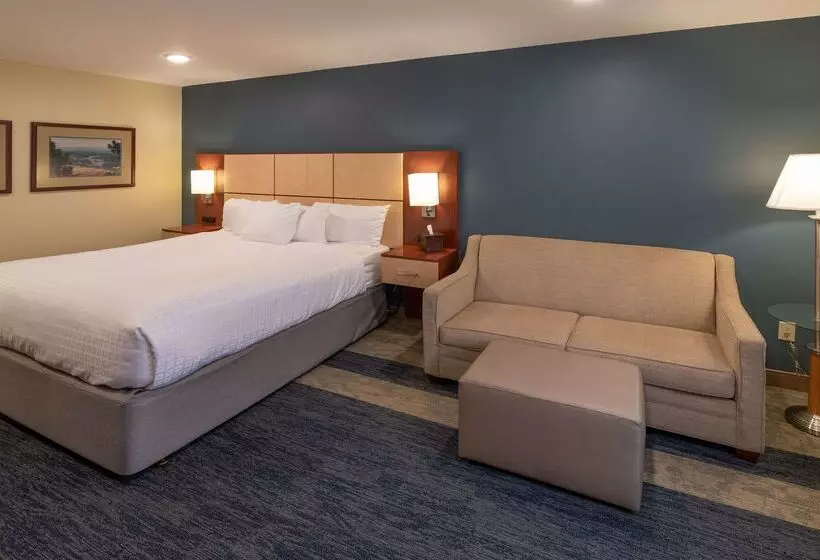 هتل Best Western Plus Clocktower Inn