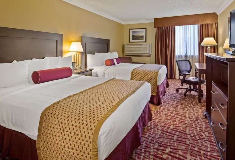 בית מלון כפרי Best Western Plus Wilkes Barre Center City