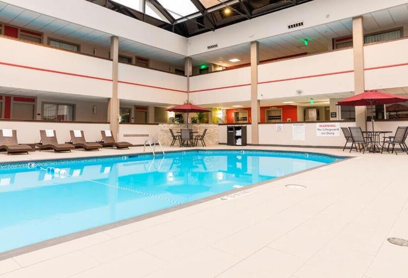 호텔 Holiday Inn Brookfield   Milwaukee, An Ihg