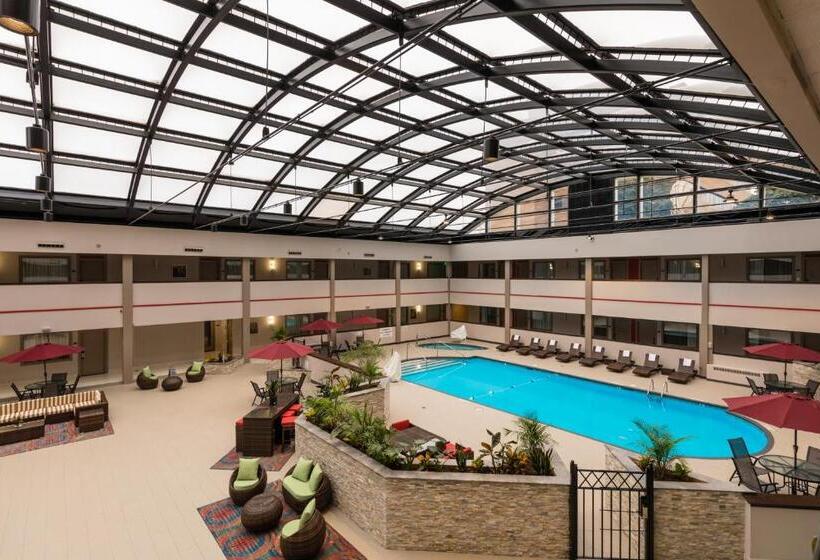 호텔 Holiday Inn Brookfield   Milwaukee, An Ihg