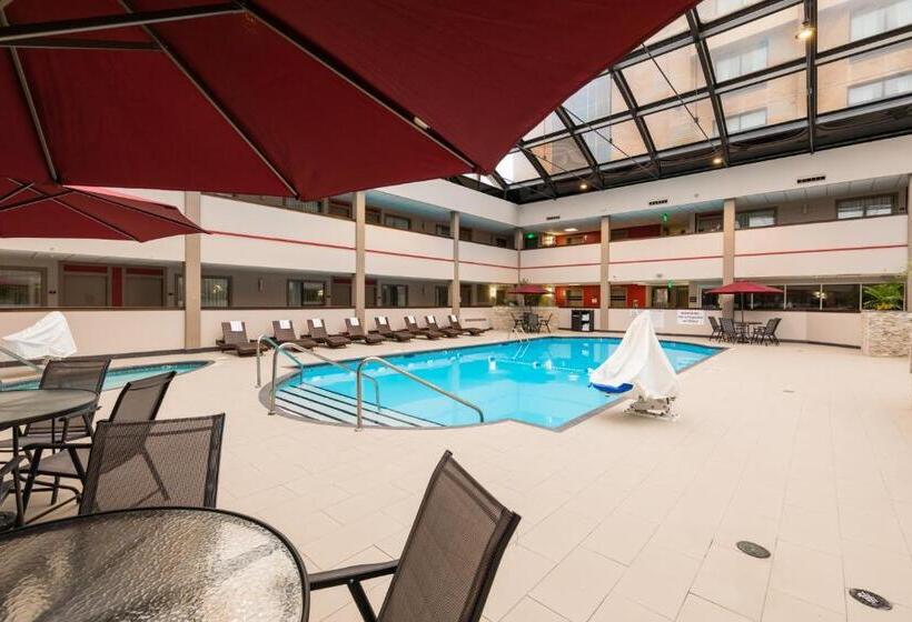 호텔 Holiday Inn Brookfield   Milwaukee, An Ihg