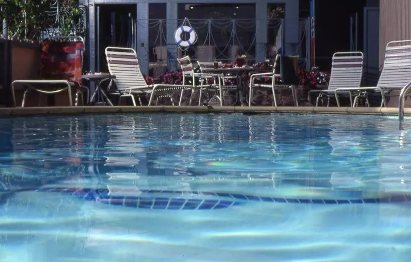 فندق Civic Center Motor Inn