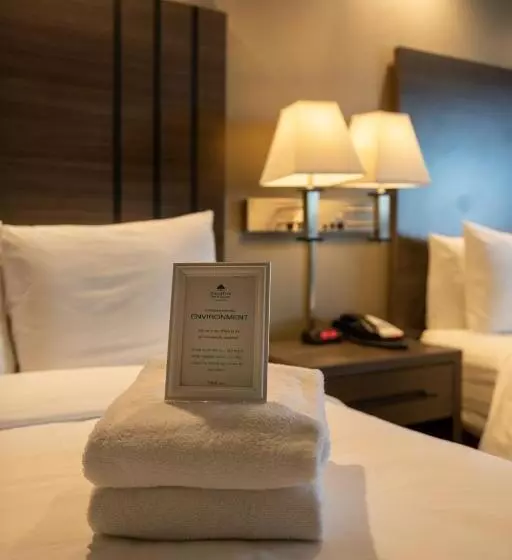 בית מלון כפרי Greentree Inn & Suites Los Angeles   Alhambra   Pasadena