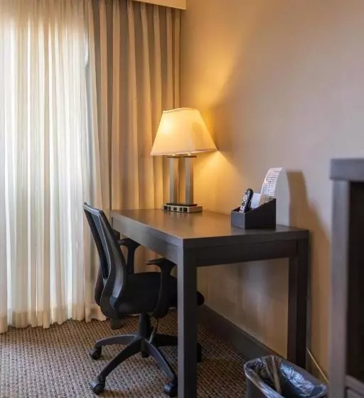 בית מלון כפרי Greentree Inn & Suites Los Angeles   Alhambra   Pasadena