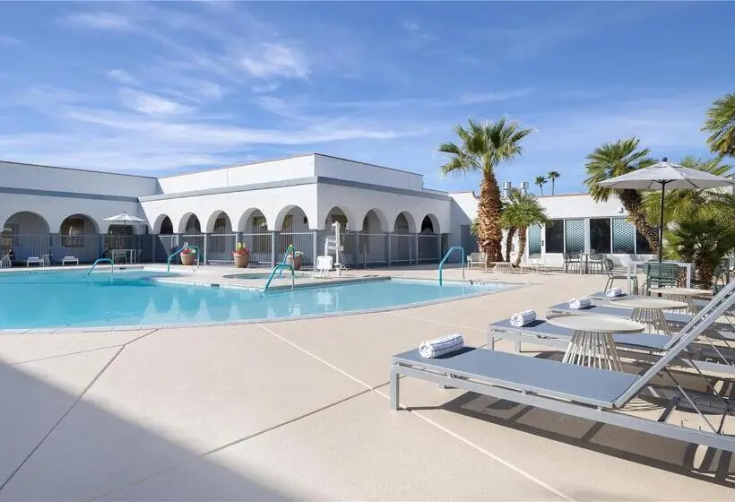هتل La Quinta By Wyndham Tucson   Reid Park