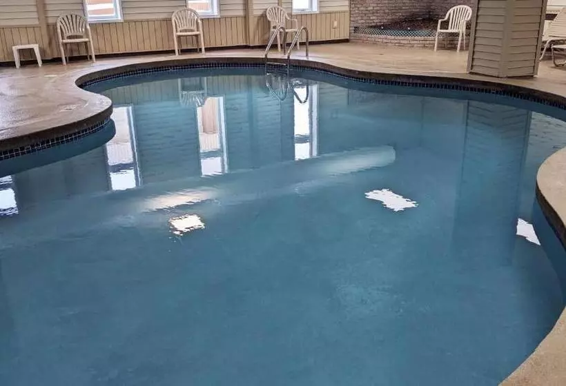 בית מלון כפרי Magnuson Copper Crown