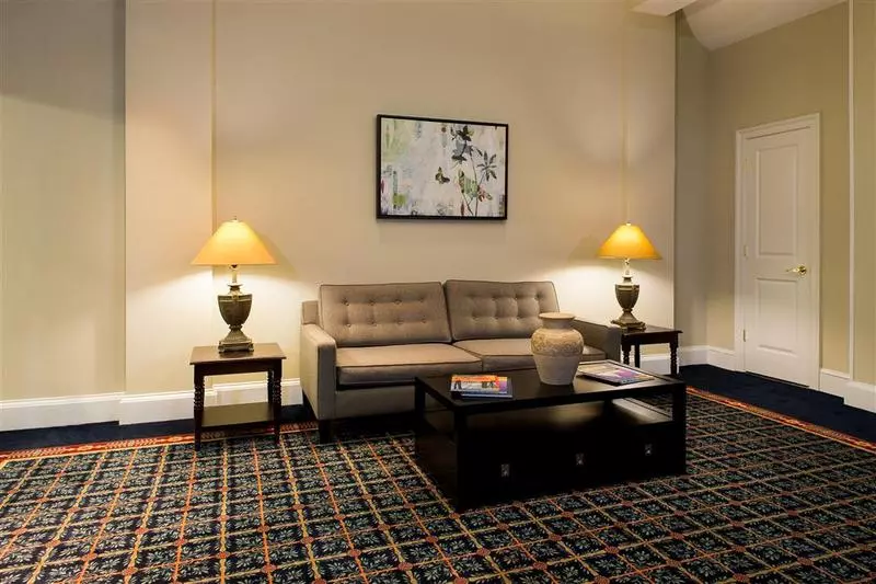 Отель Old Colony Inn Alexandria