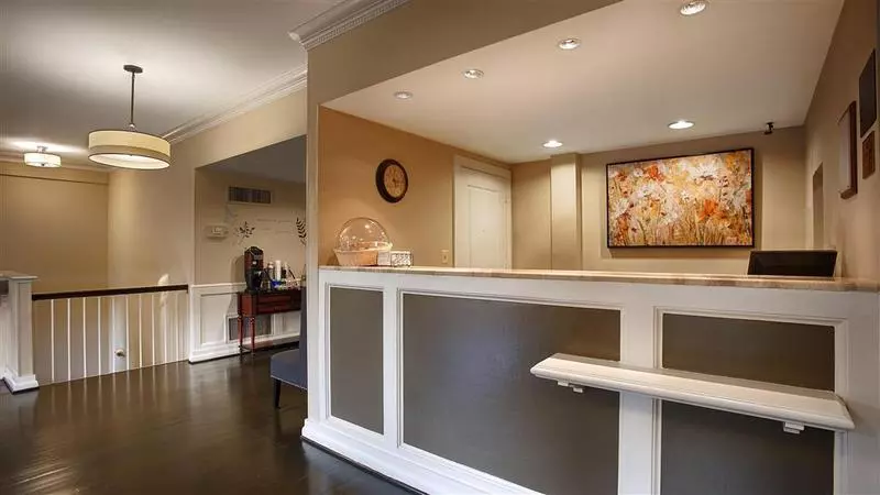 Отель Old Colony Inn Alexandria