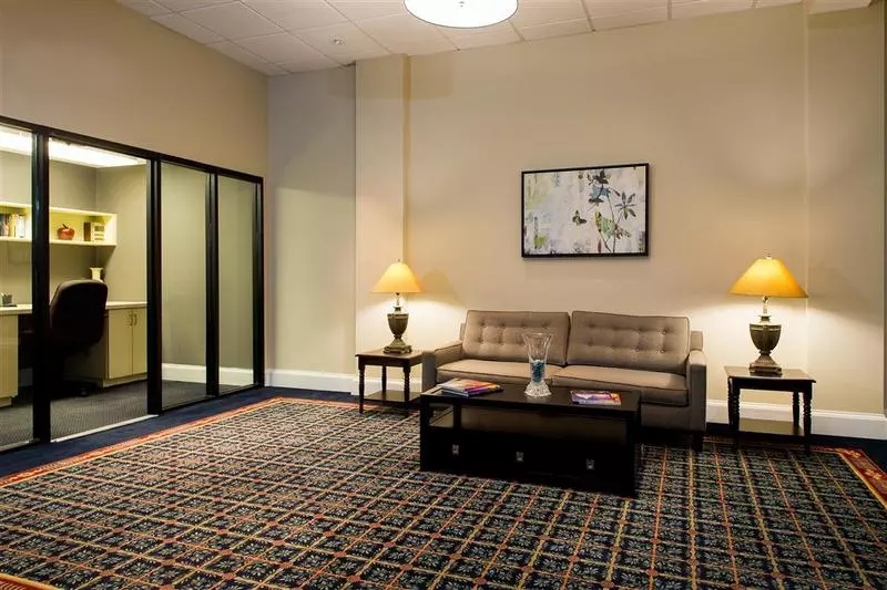 Отель Old Colony Inn Alexandria