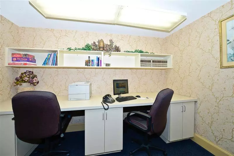 Отель Old Colony Inn Alexandria