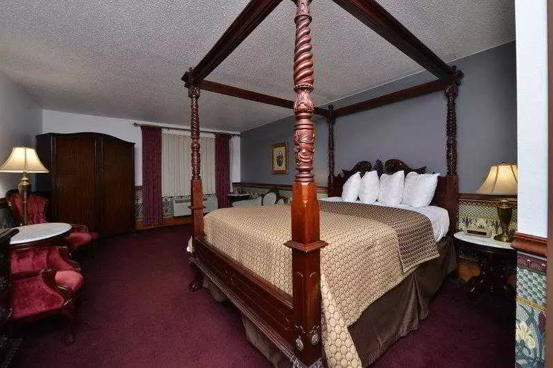 בית מלון כפרי Quality Inn & Suites