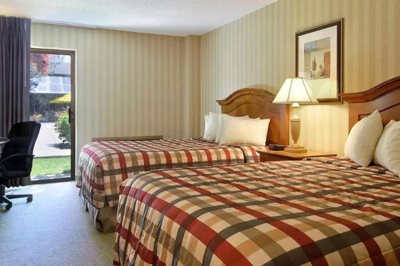 هتل Red Lion  Twin Falls