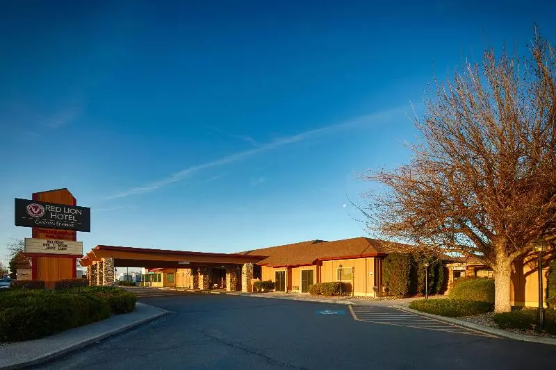 هتل Red Lion  Twin Falls