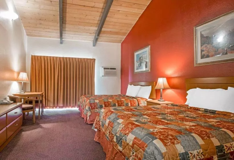 ホテル Rodeway Inn Fallbrook Downtown