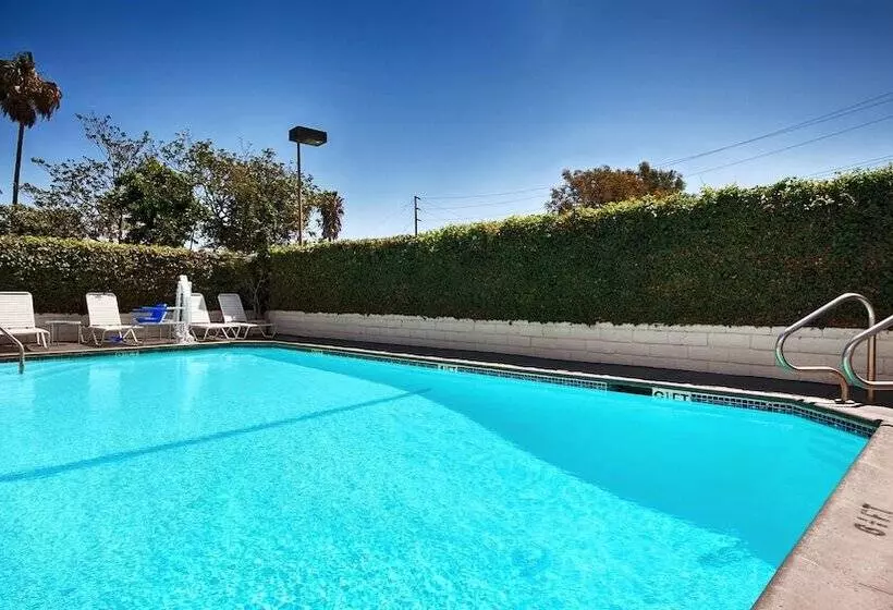 Surestay Hotel By Best Western Camarillo